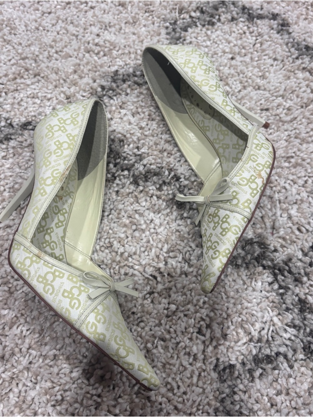 BCBGirls Ivory Pointed-Toe Heels with Light Green Monogram & Bow - Picture 2 of 6